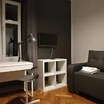 3 Bedrooms - Apartment With 24H-Check-In And Free Parking