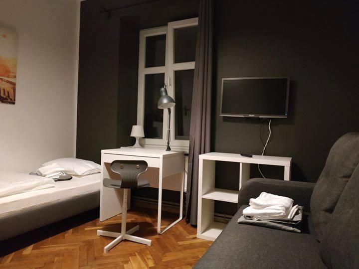 Apartament 3 Bedrooms - With 24h-check-in And Free Parking